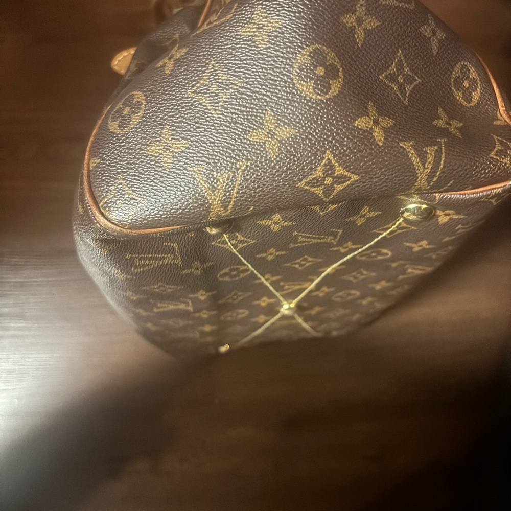 Authentic Louis Vuitton Tivoli GM Brown - Picture 15 of 16